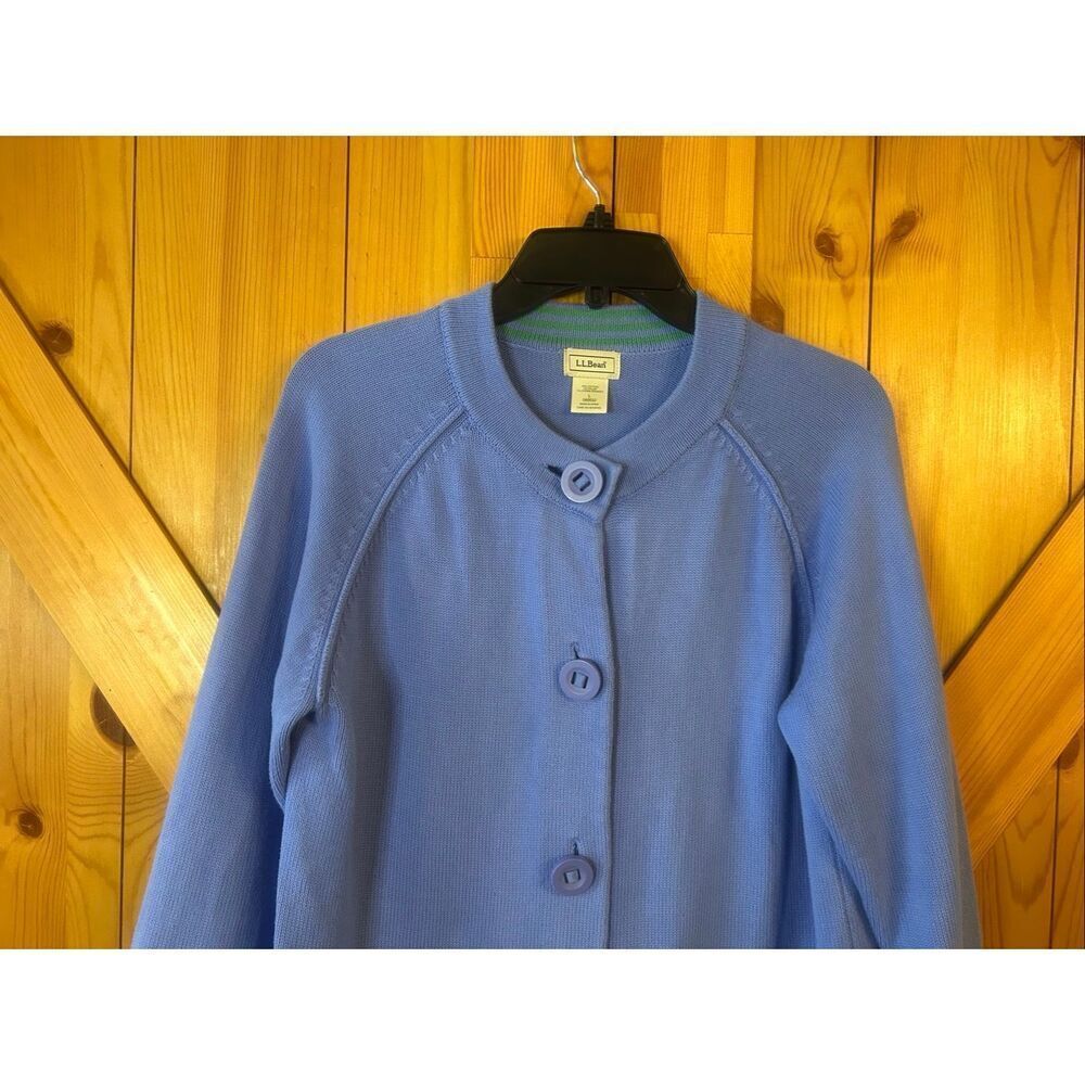 L.L.Bean Women’s Periwinkle Knit Button Up Cardigan Sweater Size Large (5948) - Picture 2 of 6